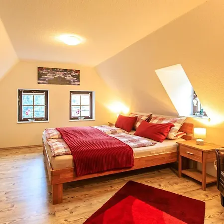 Tatil Evi In Mit Grosser Terrasse